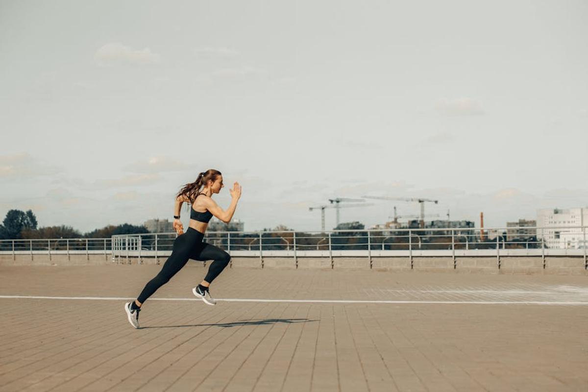 Image 3 for 5-minute daily cardio exercises at home